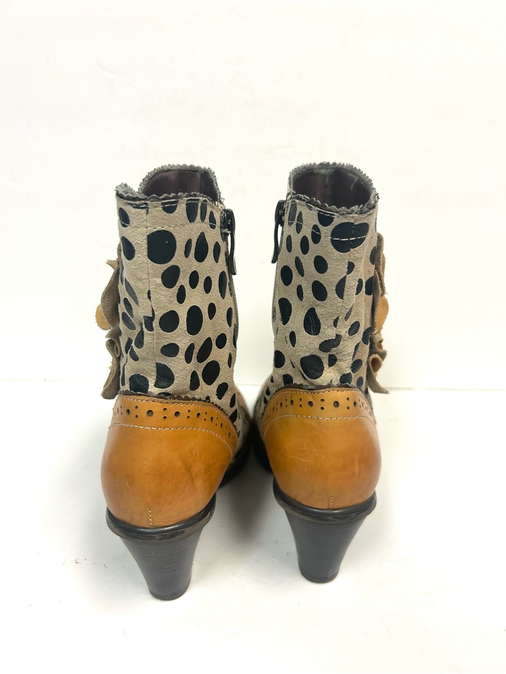 L'Artiste Spring Step Boots Perignon Wing-tip Polka Dot Leather Artsy 39 US 8.5 - Picture 4 of 15
